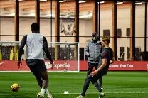 乐鱼-利物浦训练开放日，清晨再遭质疑引欢呼，中超在即，细节决定成败(日常生活能力训练ppt)