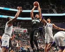 重磅！今晨密尔沃基雄鹿调整名单以备国王杯集结日华盛顿奇才绝杀压哨，风云突变广州队加时末段状态回暖的简单介绍