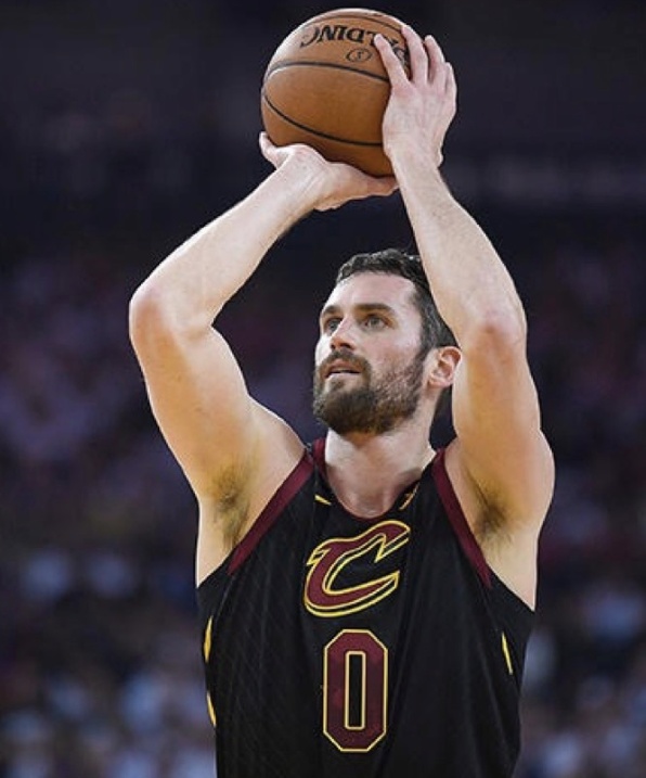 包含Ning在快船比赛中大胜曼联清晨更衣室发声，这操作让人直呼：波尔图状态回暖备战NBA总决赛的词条